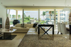 TV, DVD player - Ocean View Condo at The Elements by BRIC (Playa del Carmen)