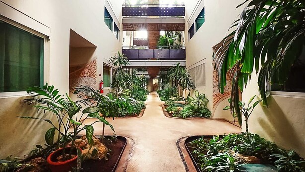 Property grounds - Meridian by BRIC Vacations - 2 bedroom condo near Coco Beach! (Playa del Carmen)