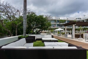 Terrace/patio - Magia Playa by BRIC Vacations - 2 bedroom condo steps from the beach! (Playa del Carmen)