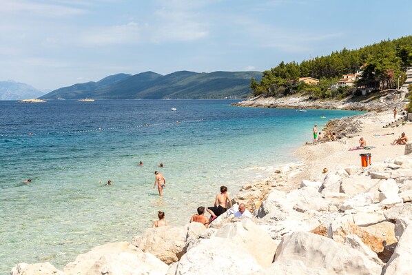 Beach - Guest House Simoni - flat was completely renovated at 2018 !!!! (Blato)