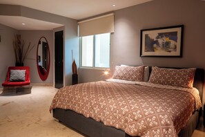 2 bedrooms, iron/ironing board, travel cot, WiFi
