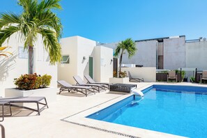 Pool - Meridian by BRIC Vacations - 2 bedroom condo near Coco Beach! (Playa del Carmen)