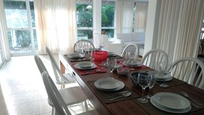 In-room dining - Casa Maravilhosa em Costa do Sauípe (Mata de São João)