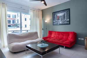 TV - Meridian by BRIC Vacations - 2 bedroom condo near Coco Beach! (Playa del Carmen)