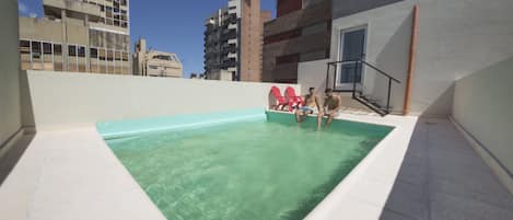 Piscine extérieure (ouverte en saison)