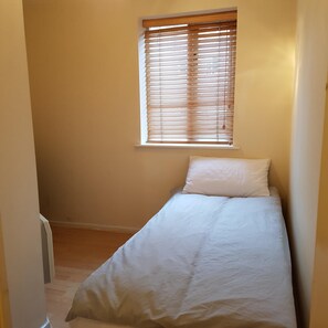4 Schlafzimmer, Bügeleisen/Bügelbrett, Internetzugang, Bettwäsche