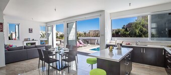 Protaras Pearl Villa PE15 - a villa that sleeps 6 guests in 3 bedrooms