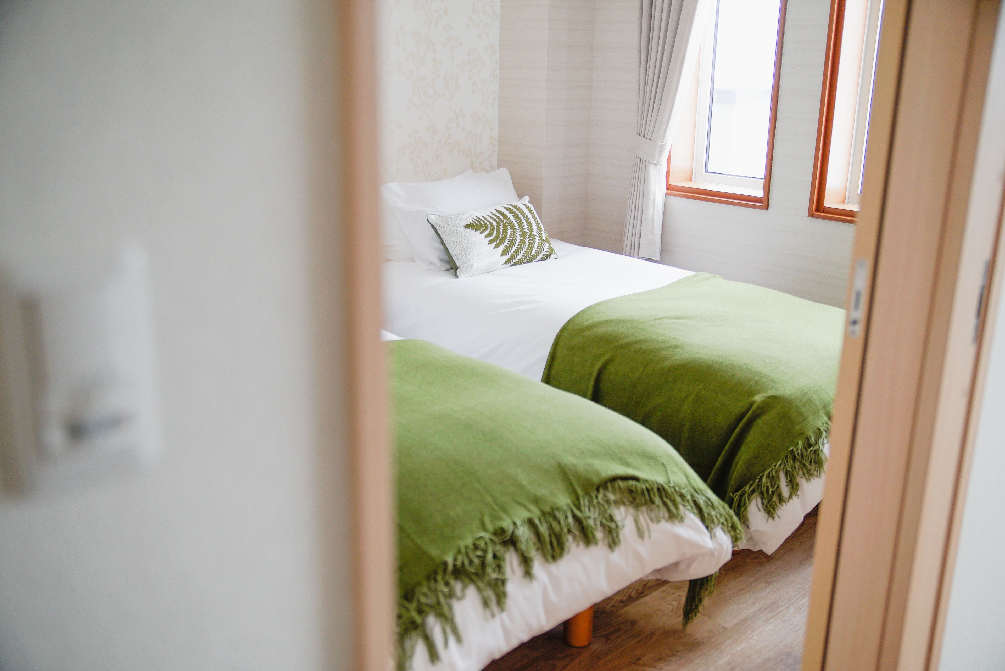 House 6 Bedroom Winter | Individually decorated, individually furnished, desk, soundproofing