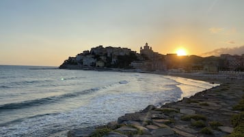 In Strandnähe, Liegestühle