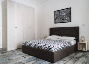 1 bedroom, laptop workspace, iron/ironing board, WiFi