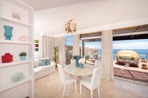TV, stereo - Boutique Penthouse, Sea View, Close to Beach by AMALFIVACATION.IT (Minori)