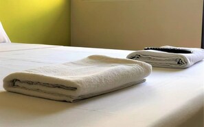 Iron/ironing board, rollaway beds, free WiFi, bed sheets - Rana Hotel (Cebu City)