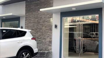 Entrada de la propiedad