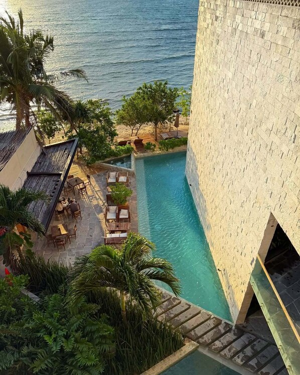 2 outdoor pools, open 8:00 AM to 9:00 PM, sun loungers