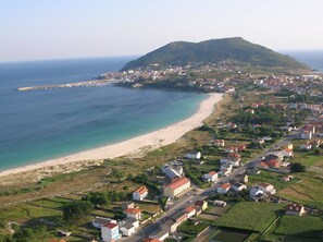 Beach nearby - House with direct access to Finisterre beach (Finisterre)