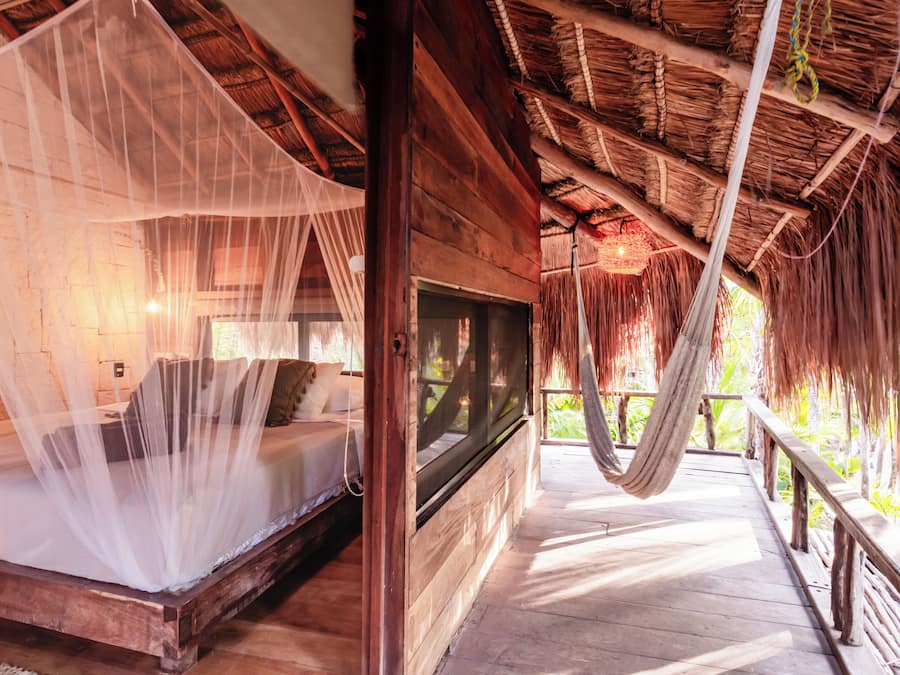 Bungalow – deluxe, 1 kingsize-seng, ikke-røyk, hageutsikt | Terrasse/patio