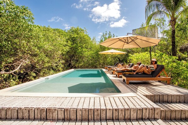 Alberca al aire libre