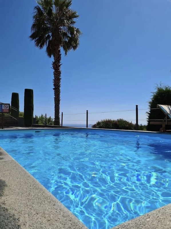 Piscine extérieure, piscine chauffée