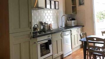 冰箱、微波炉、洗碗机、茶具/咖啡用具