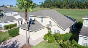 Exterior - Stunning Golf-Course View Villa & private pool. 4BR/3.5BA, Minutes from Disney (Davenport)