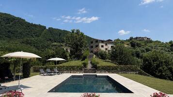 Piscina all'aperto