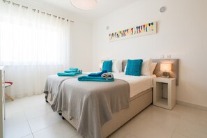 2 Schlafzimmer, Zimmersafe, Bügeleisen/Bügelbrett, WLAN
