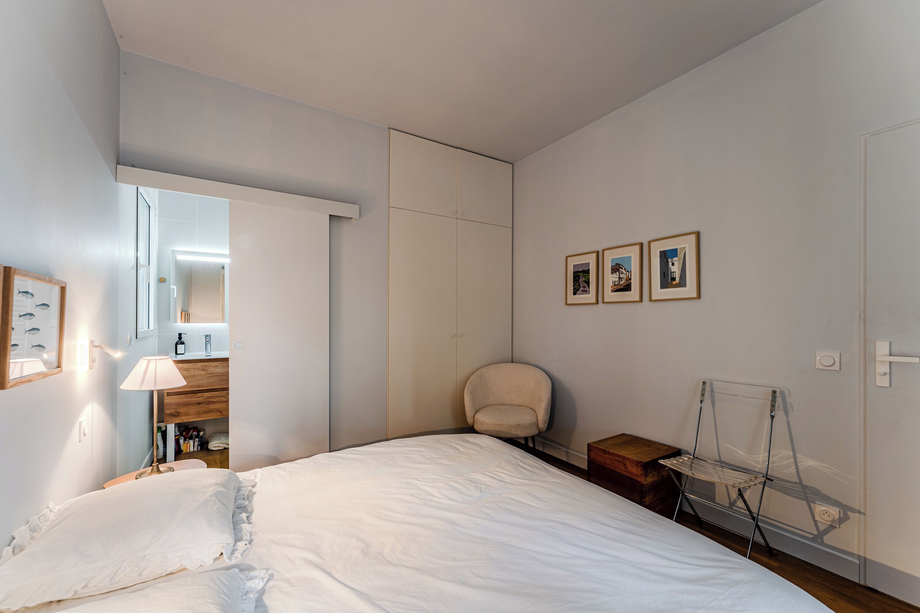 3 bedrooms, iron/ironing board, free WiFi