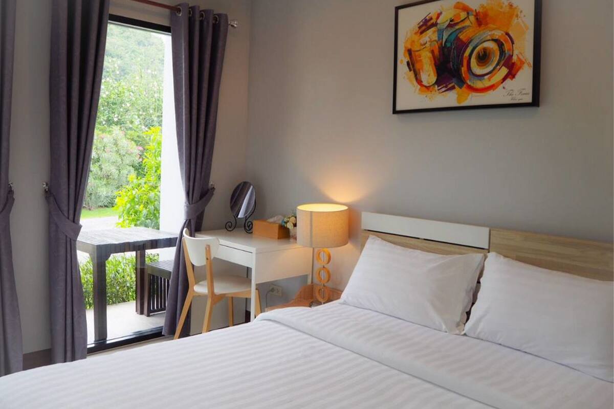 classic double room | minibar, blackout curtains, soundproofing, rollaway beds