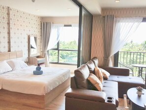 1 Bedroom Condo with Pool View | Desk, blackout drapes, free WiFi, bed sheets - Condo Rain Chaam-Huahin by Joy (Cha-am)