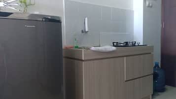 Căn hộ cơ bản, 1 giường đôi | Bếp chung | Tủ lạnh, bếp nấu