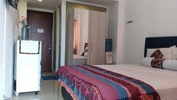 Căn hộ cơ bản, 1 giường đôi | Bàn