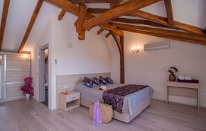 5 chambres, fer et planche à repasser, Wi-Fi gratuit, draps fournis