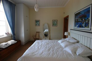 Grand Cottage, Multiple Beds, Non Smoking, Sea View | In-room safe, individually decorated, individually furnished - 2 Cottons Cottage (Cape Town)