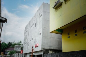 Exterior - OYO 183 The Pipe House (Palembang)