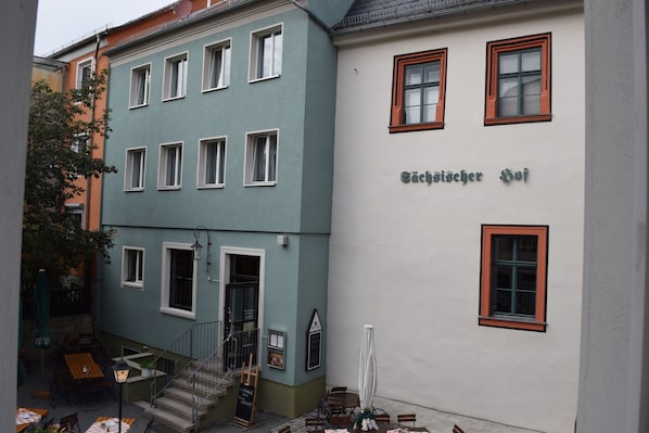 Esterni
