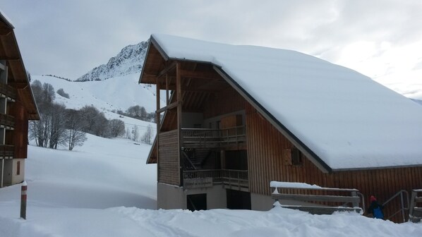 Exterior - Apartment 50 M2 Saint Jean d'Arves at the foot of the slopes (310 kms) + Pool (Saint Jean d'Arves)