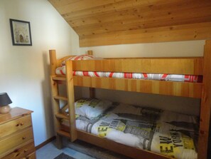 3 bedrooms, internet - Apartment 50 M2 Saint Jean d'Arves at the foot of the slopes (310 kms) + Pool (Saint Jean d'Arves)