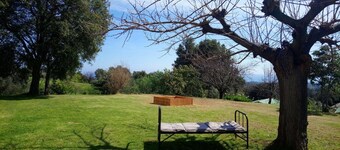 Family house between sea and mountains