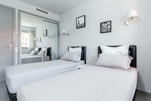 2 Schlafzimmer, Bügeleisen/Bügelbrett, Reisekinderbett, kostenloses WLAN
