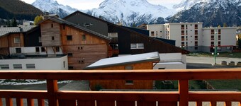 Comfortable, 32m2 apt. with south-facing balcony towards the Alpes' slopes
