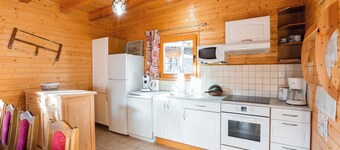 CHALET 2*LUXURY,10 PERS.120m2, WIFI, SAUNA, NETFLIX, RECOMMENDED/ANCIENT RENTERS