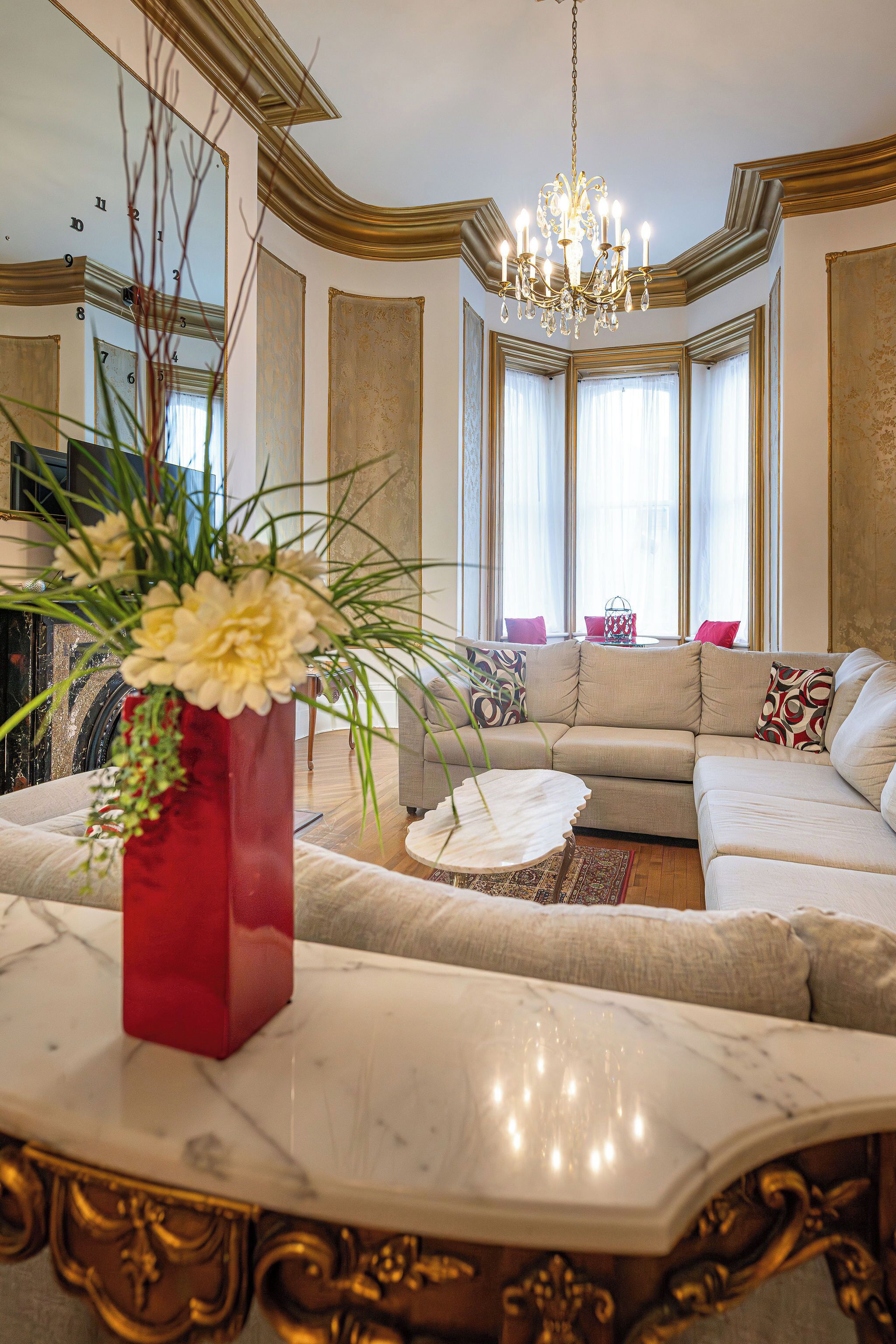 Smart-TV og musikkbibliotek