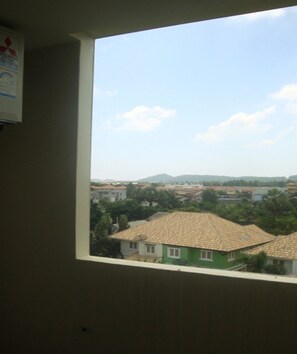Standard Room, Non Smoking | View from room
