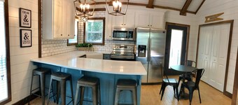 1 MILE FROM TUGALOO STATE PARK AND 45 MINUTES FROM CLEMSON SC