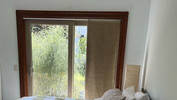 3 多间卧室、熨斗/熨衣板、WiFi、床单