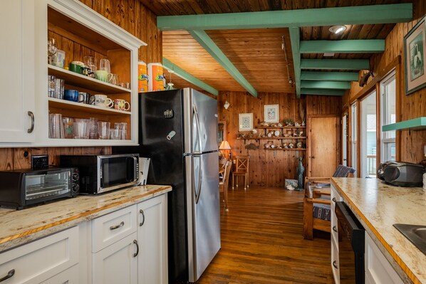 Fridge, dishwasher, coffee/tea maker, cookware/dishes/utensils - Sound Sleeper: Boat Dock on Waterway with Easy Beach Access (Oak Island)
