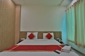 Superior Room | Premium bedding, in-room safe, bed sheets - Hotel Aarya (Lucknow)