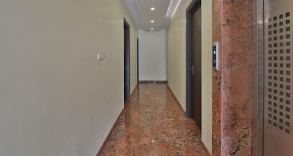 Hotel Aarya