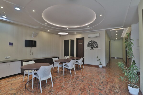 Coin salon dans le hall