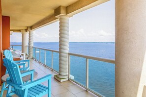 Property grounds - Luxury 3BR Sky Home | Sound & Gulf Views | Balcony Grill (Gulf Breeze)